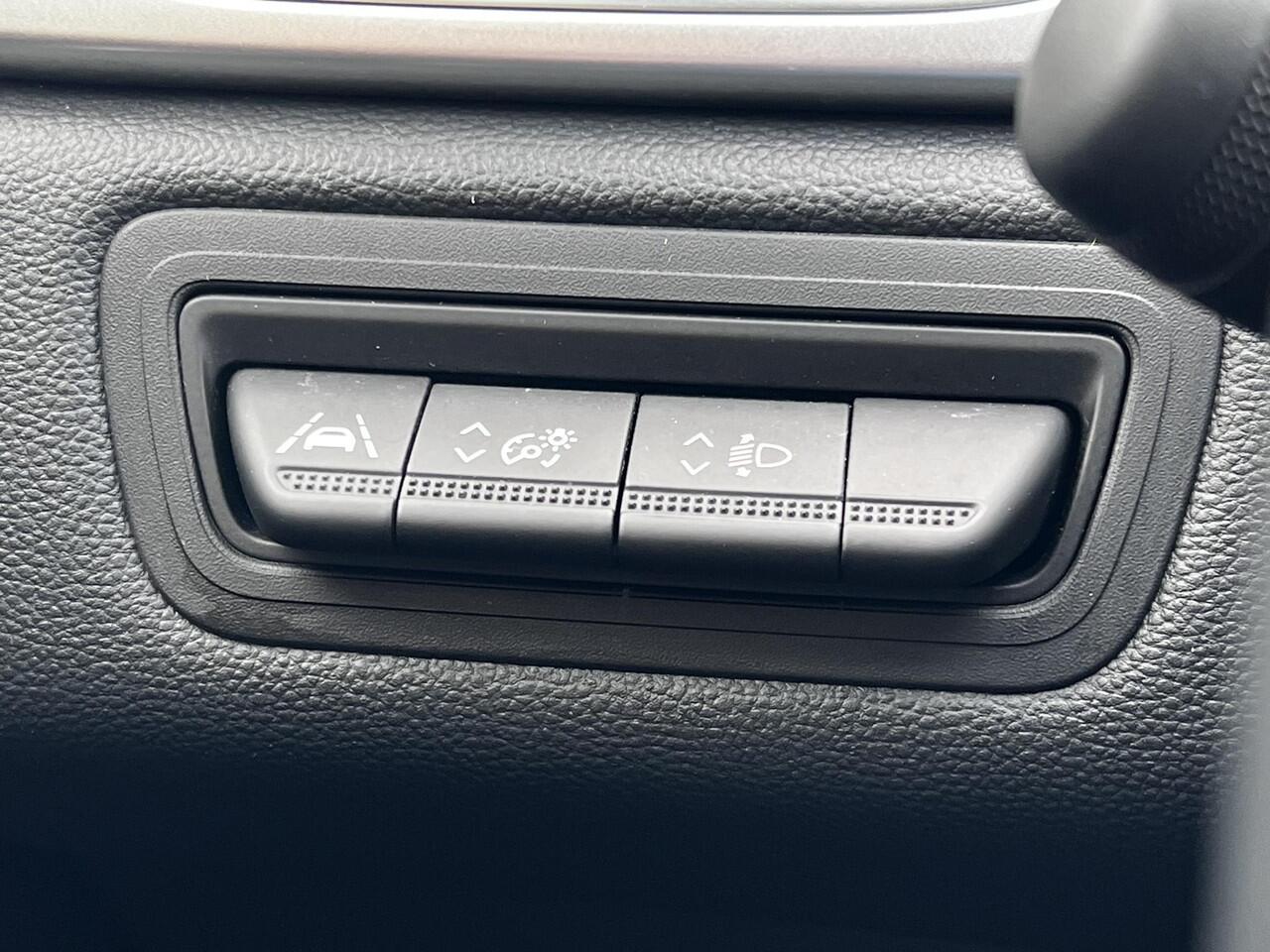 Renault CAPTUR 1.0 TCe 90 techno / Dealer onderhouden / Navigatie / Apple Carplay Android Auto / Achteruitrijcamera / All Season banden / 17" LM wielen /