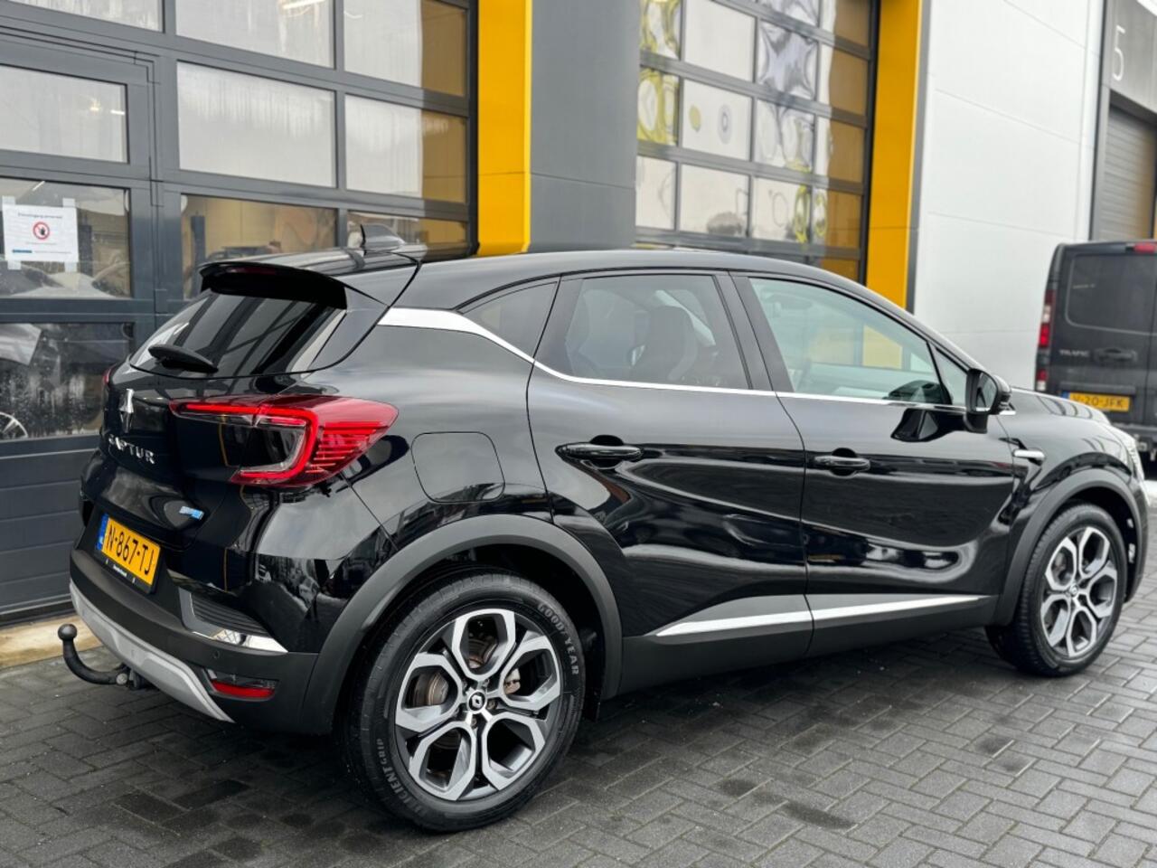 Renault CAPTUR 1.6 E-Tech Plug-in Hybrid 160 Intens 360 Camera 1e Eigenaar 36.000 km