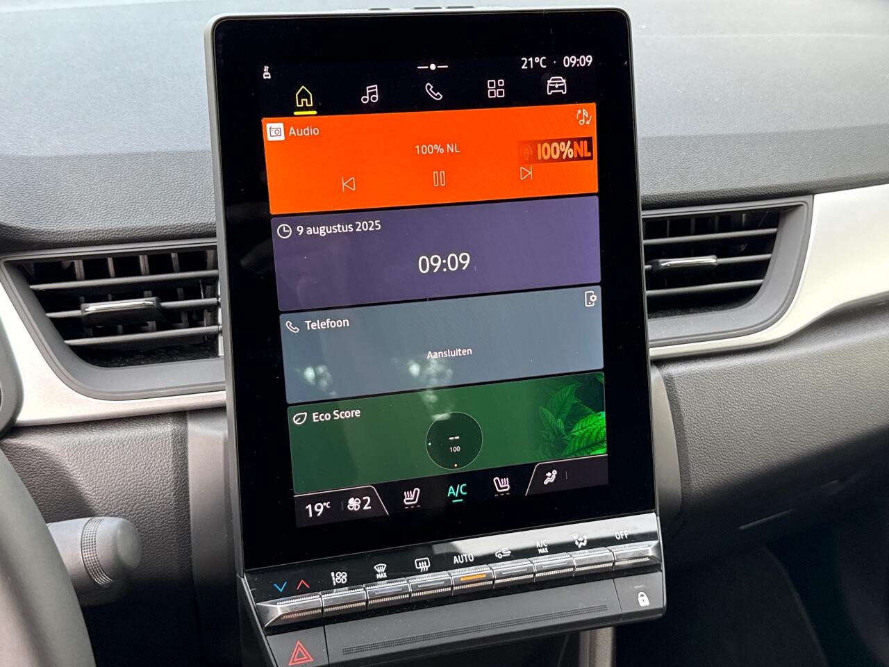 Renault CAPTUR 1.3 mild hybrid 160 evolution EDC AUTOMAAT / CAMERA / ECC / PDC ACHTER