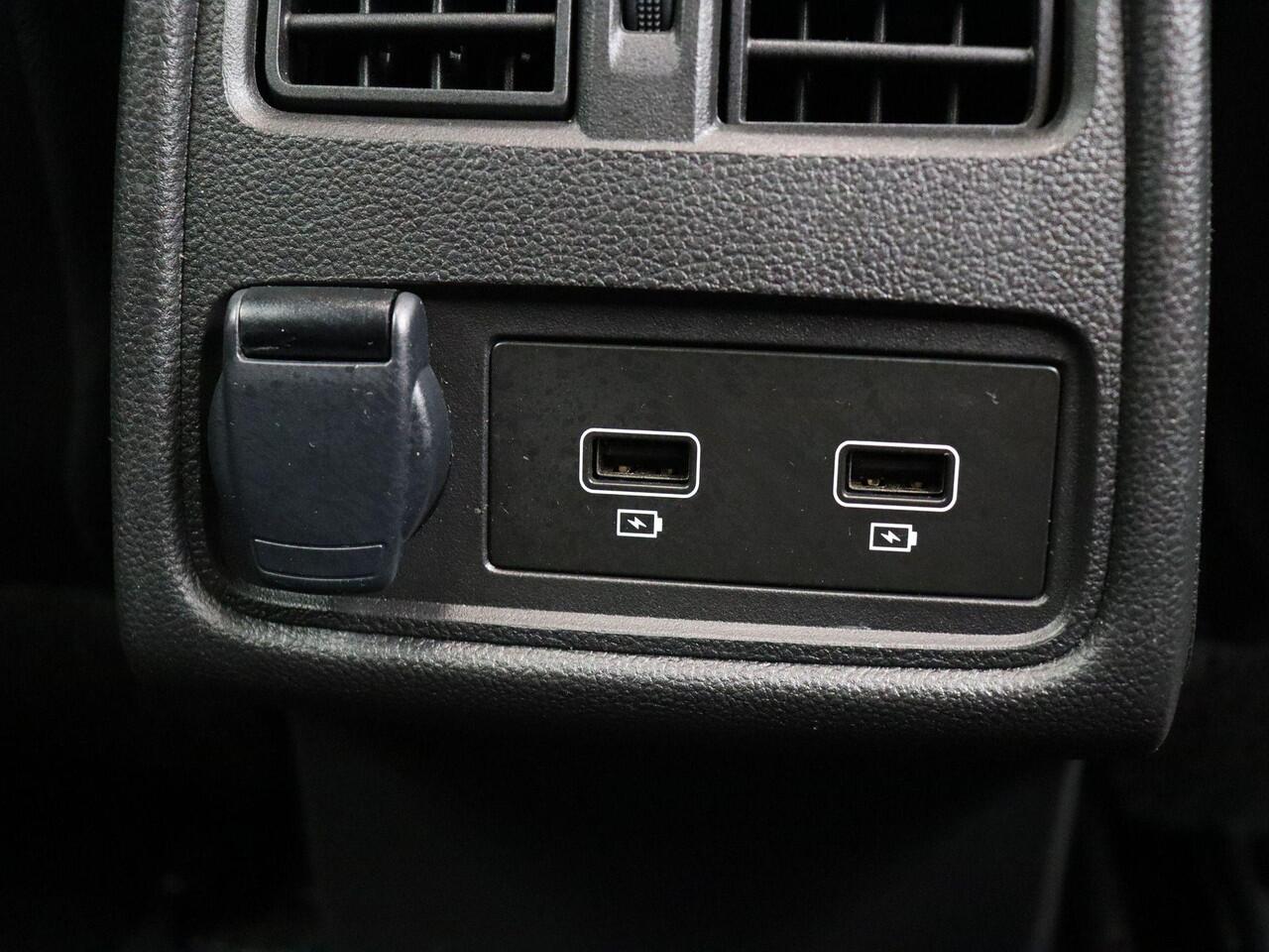 Renault CAPTUR 145pk E-Tech Hybrid Techno | Achteruitrijcamera | Digitale Cockpit | Automatische Airco | Navigatie |