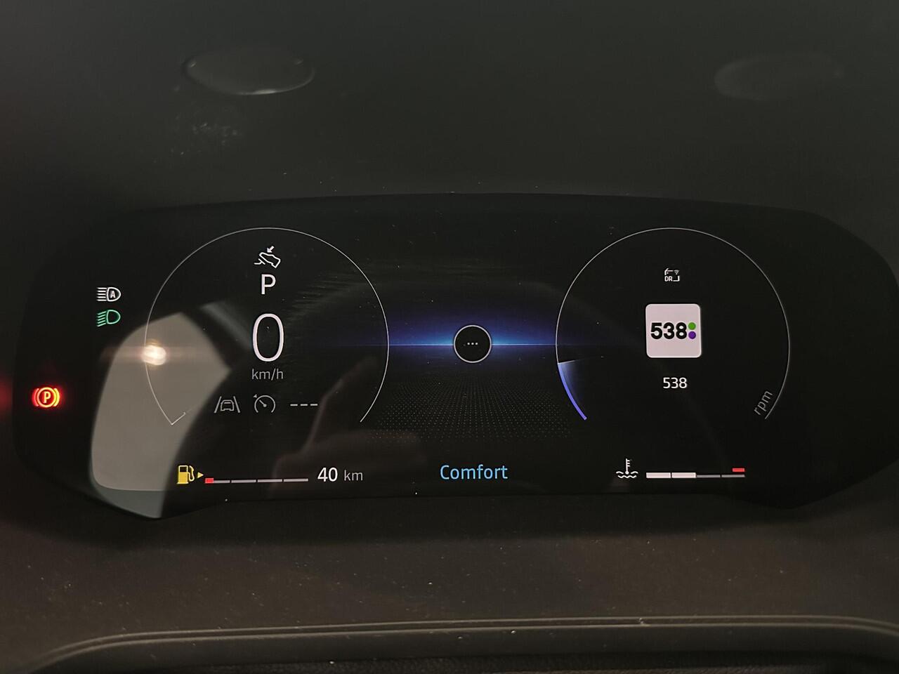 Renault CAPTUR 1.3 Mild Hybrid 160 Techno | Navigatie 9,3" | Climate Control | Cruise Control | Parkeersensoren voor, achter en achteruitrijcamera | Apple Carplay/Android Auto