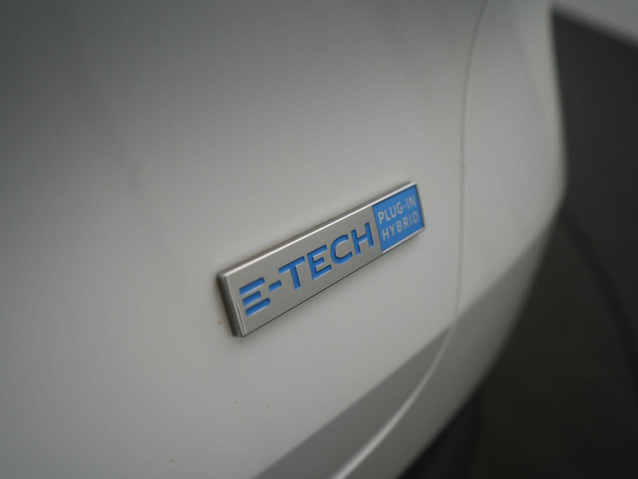 Renault CAPTUR 1.6 E-Tech Plug-in Hybrid 160 RS Line - RIJKLAARPRIJS - Achteruitrijcamera - Apple Carplay - Android Auto - Stoelverwarming