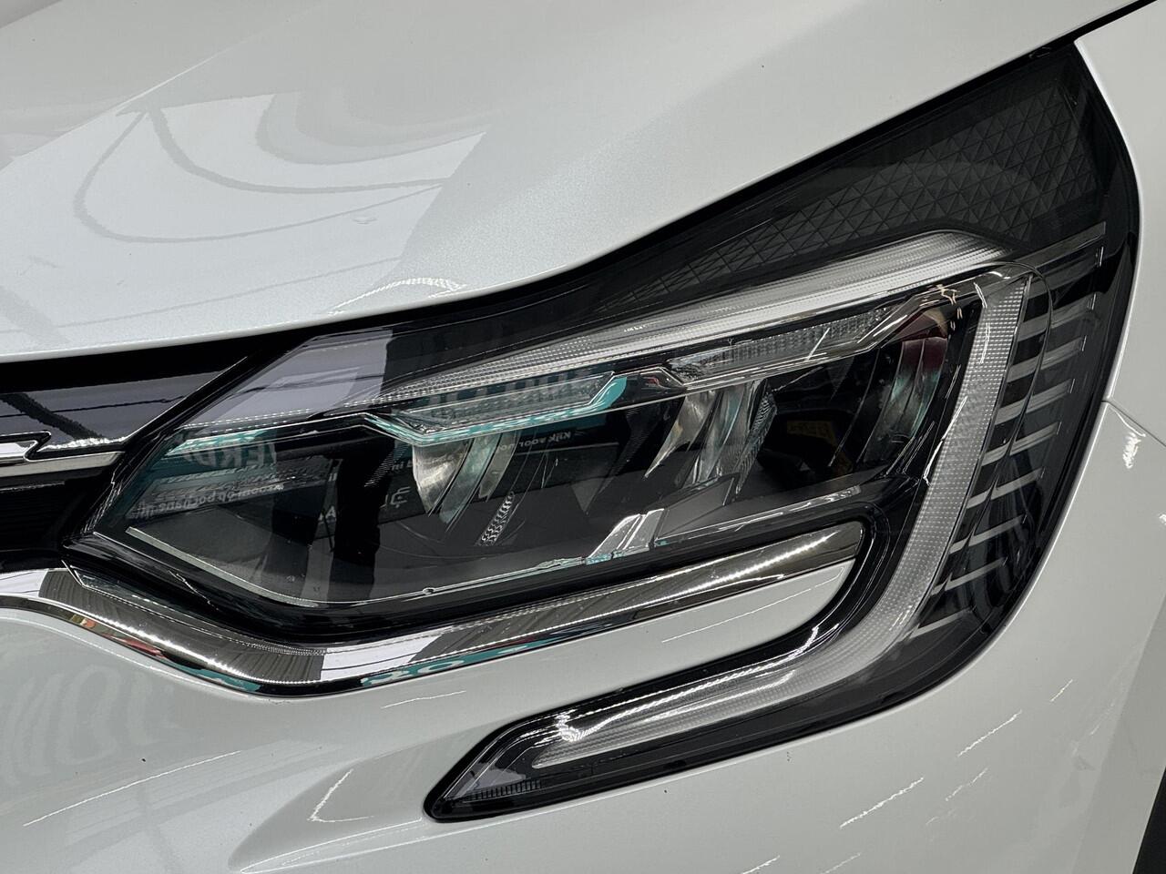 Renault CAPTUR 1.3 TCe 140 Intens | Navigatie | Camera | Trekhaak | Apple Carplay/Android Auto |