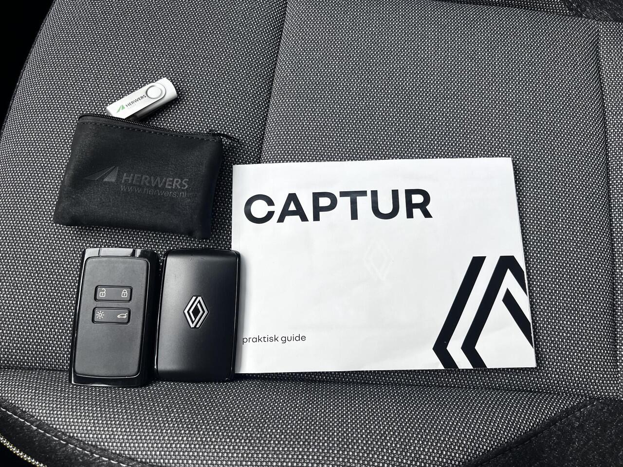Renault CAPTUR 1.3 mild hybrid 160 techno automaat / Facelift model / Zo goed als nieuw / Trekgewicht 1.200 kg / Groot Scherm / Stuur- en stoelverwarming / Adapt. CC / Navigatie via Apple Carplay Android Auto / 18"LM wielen /