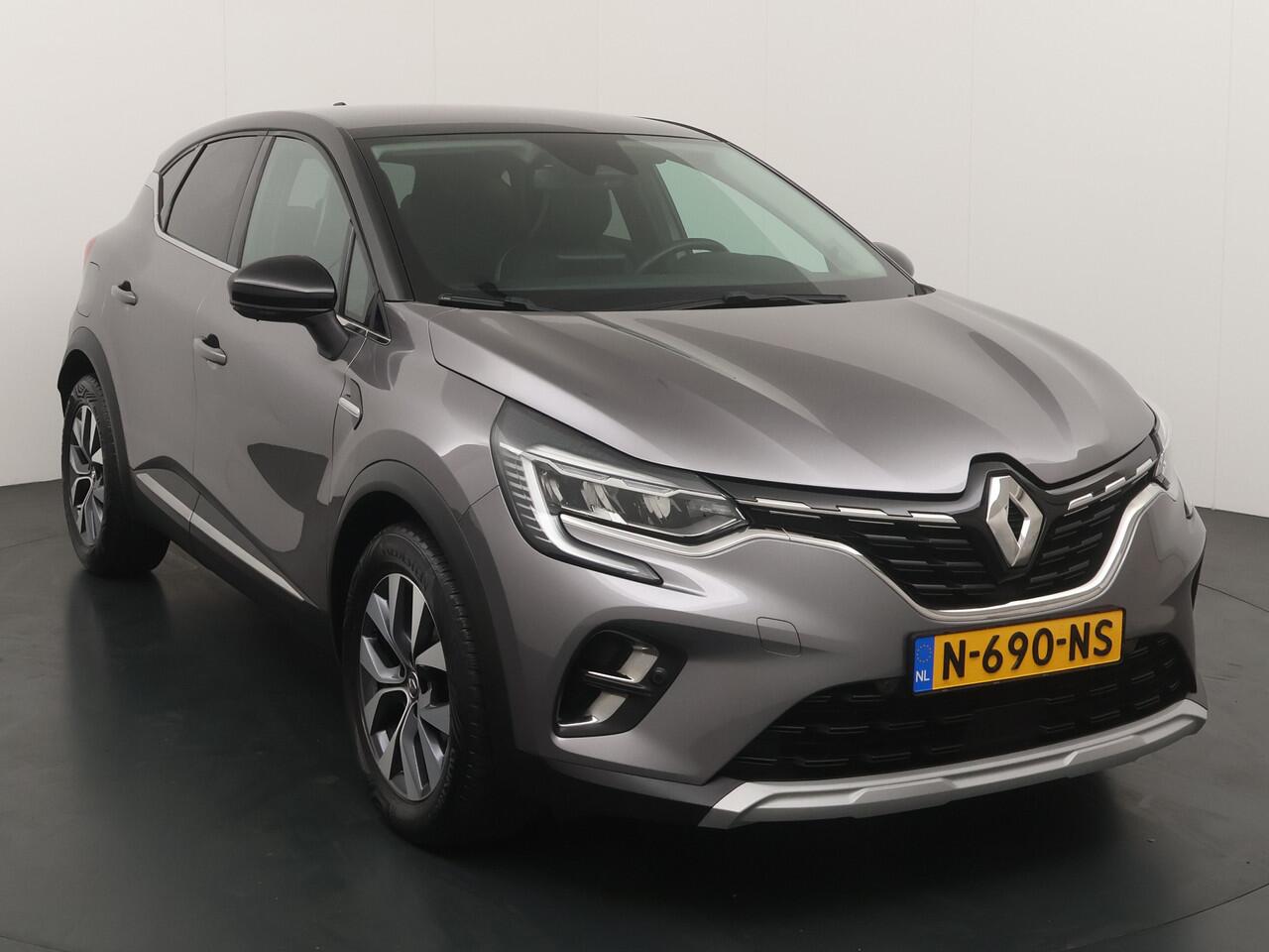 Renault CAPTUR 90PK TCe Intens | Half leder | Nav | Trekhaak | Camera | Hoge zit | Two tone |