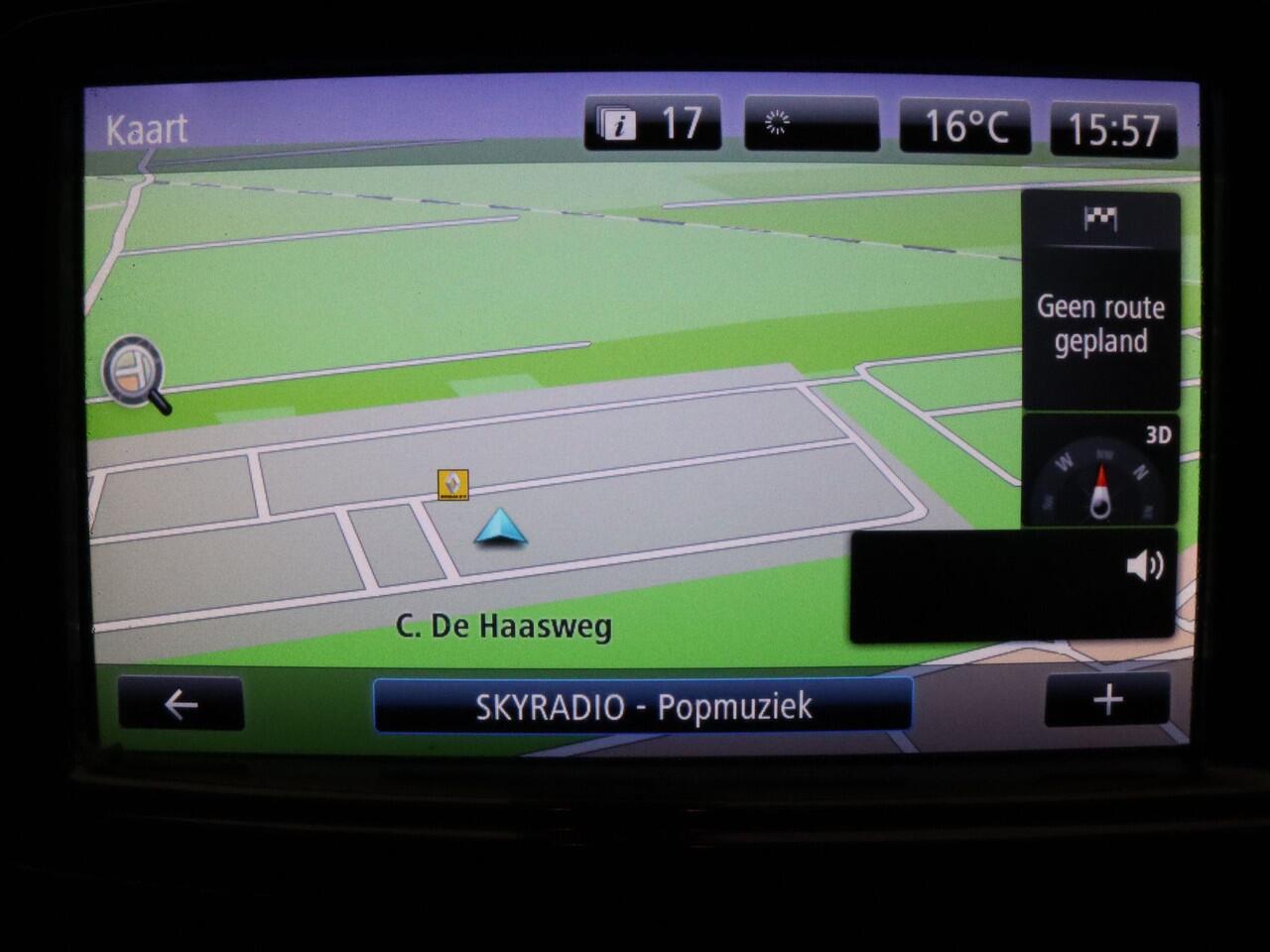 Renault CAPTUR 130pk TCe Intens Camera | Cruise | Navi | Parkeersens. v+a | Trekhaak