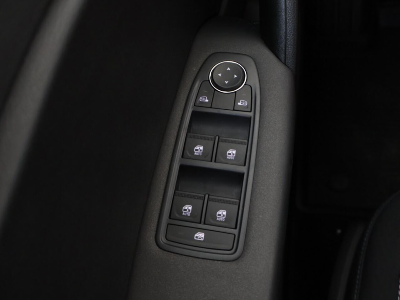 Renault CAPTUR 1.3 Mild Hybrid 140 Techno Automaat | Carplay | Stoelverwarming