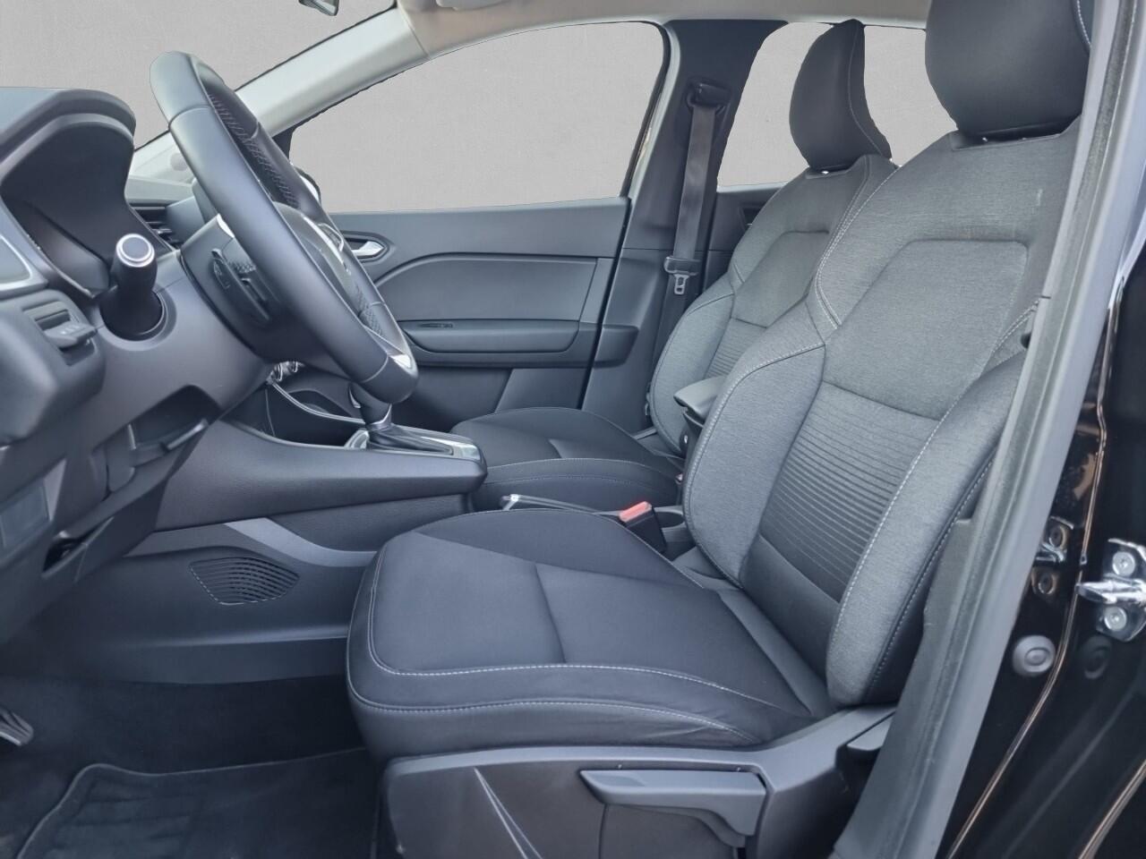 Renault CAPTUR 1.3 TCe 130 Zen EDC AUTOMAAT / STOELVERWARMING / CRUISE