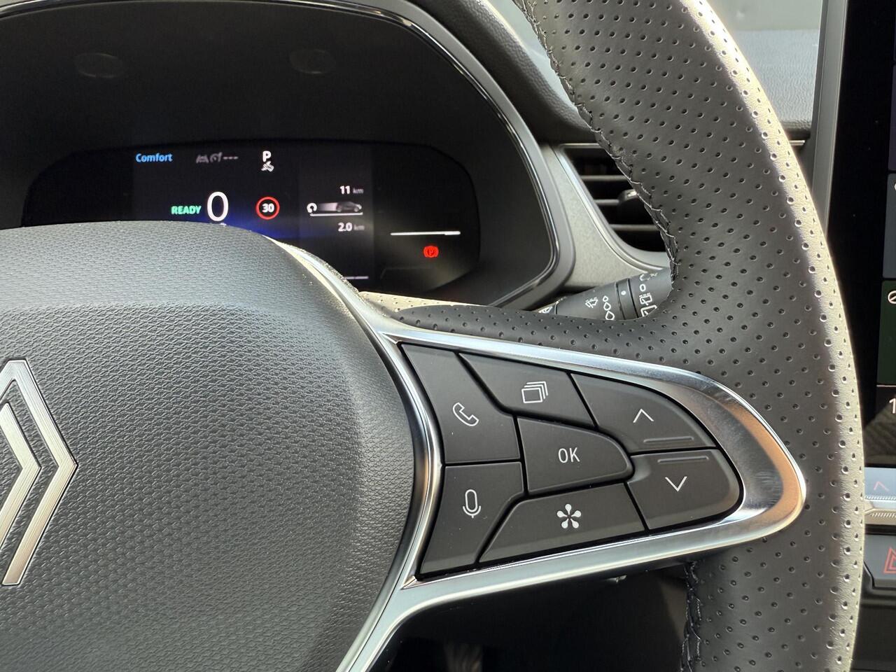 Renault CAPTUR 1.8 E-Tech full hybrid 160 techno / Two Tone Gris Rafale / Achteruitrijcamera / Apple Carplay / Adaptieve Cruise Control / Donkere Hemelbekleding / Multifunctioneel Stuurwiel