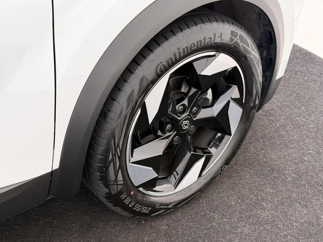 Renault CAPTUR 1.3 mild hybrid 160 techno | Automaat | Achteruitrijcamera | Android / Apple carplay