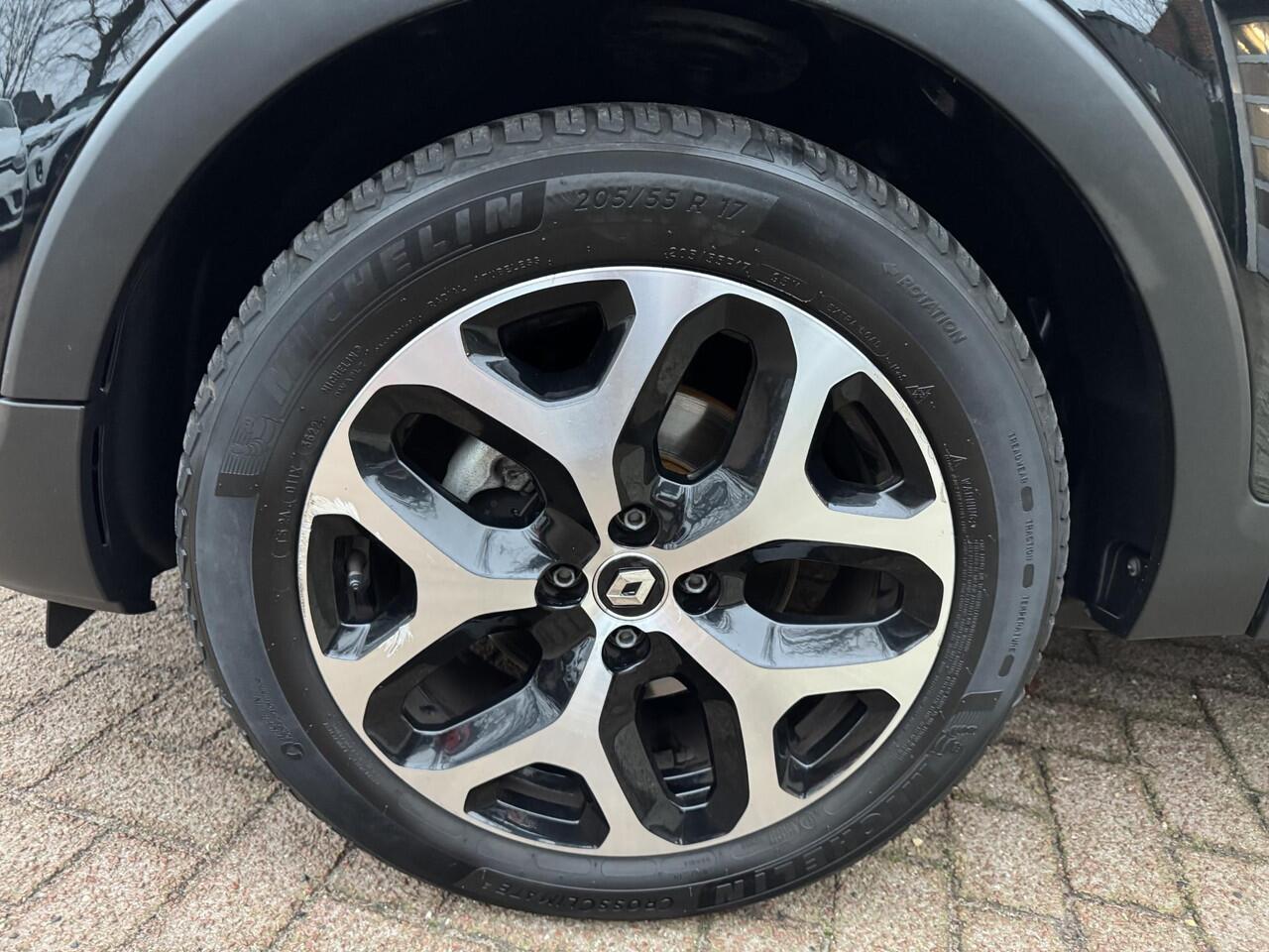 Renault CAPTUR 1.3 TCe 150pk EDC Intens+Trekhaak!!