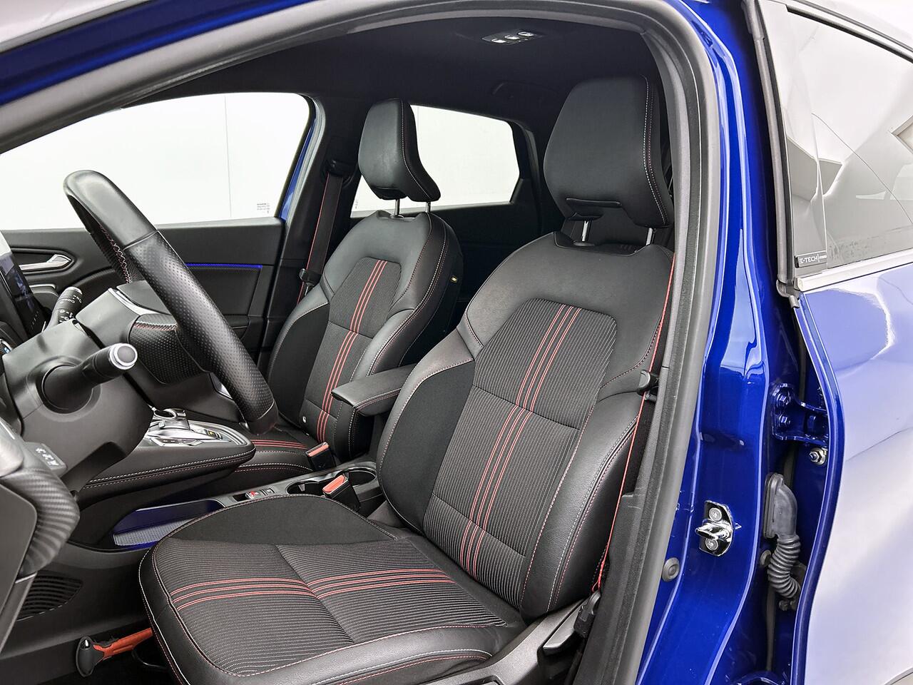 Renault CAPTUR E-Tech Hybrid 145PK R.S. Line RS / CAMERA / NAVI GROOT / 1e EIGENAAR / DEALER ONDERHOUDEN / TREKHAAK AFN.