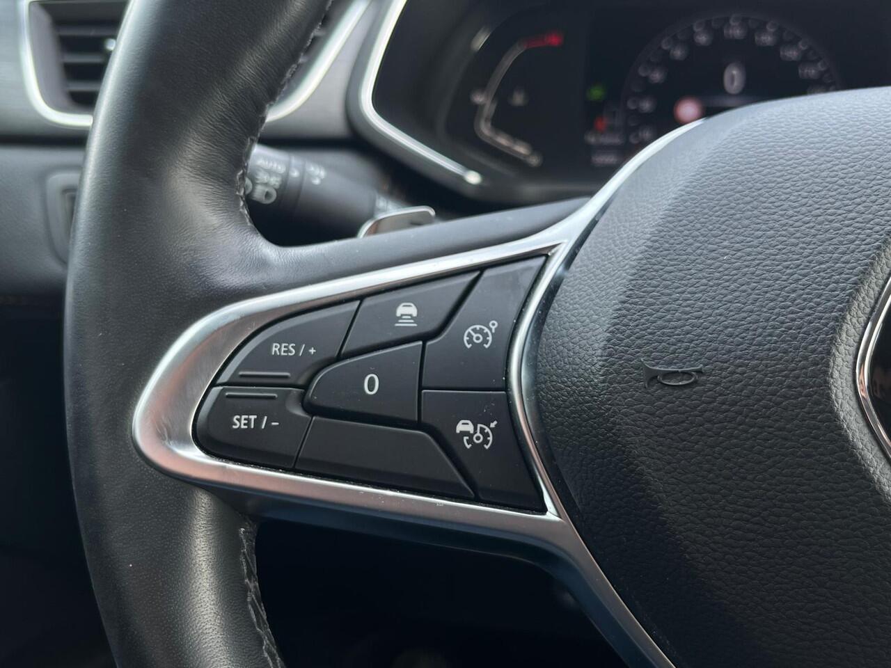 Renault CAPTUR 1.3 TCe 155 Initiale Paris, Automaat, CarPlay, 360 Camera, Cruise, Leder, NAP