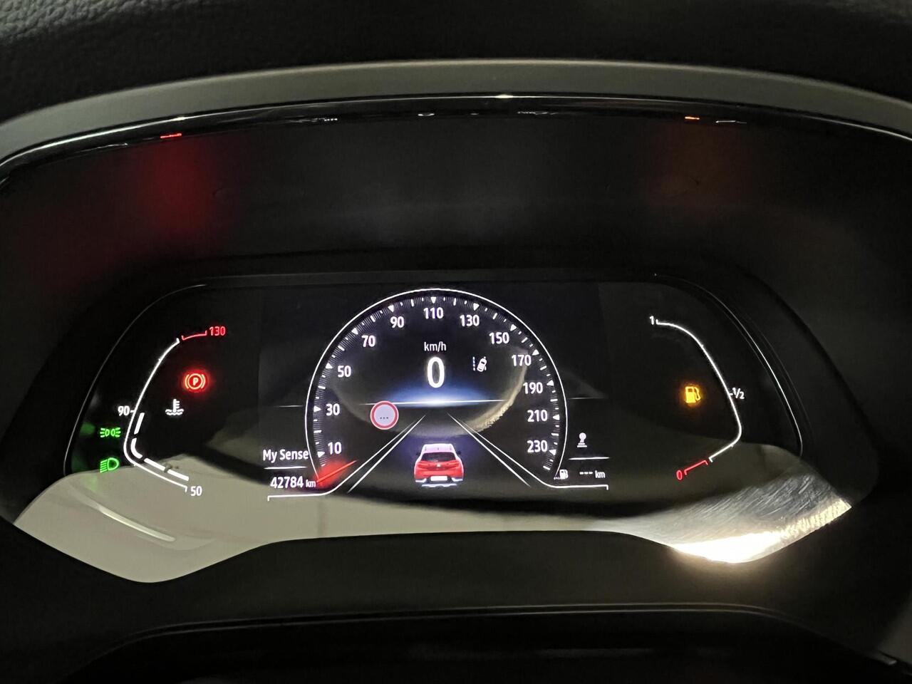 Renault CAPTUR 1.0 TCe 90 Techno | Navigatie | Climate Control | Cruise Control | Lichtmetalen velgen 17" | Parkeersensoren voor, achter en achteruitrijcamera