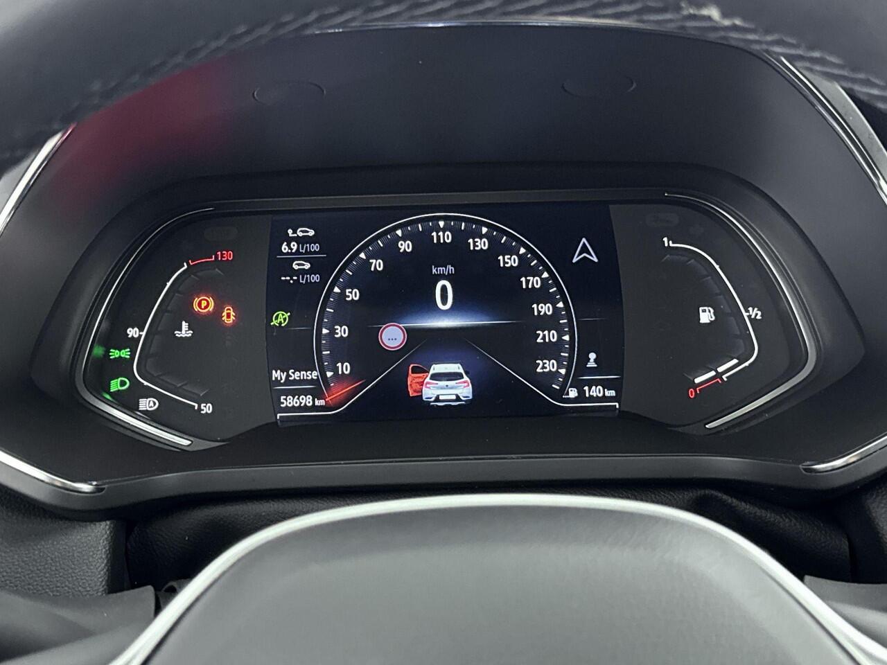 Renault CAPTUR 1.3 TCe Intens 140PK | Navigatie | Climate Control | Half-Lederen Bekleding | Achteruitrijcamera | Eerste Eigenaar | Apple CarPlay & Android Auto