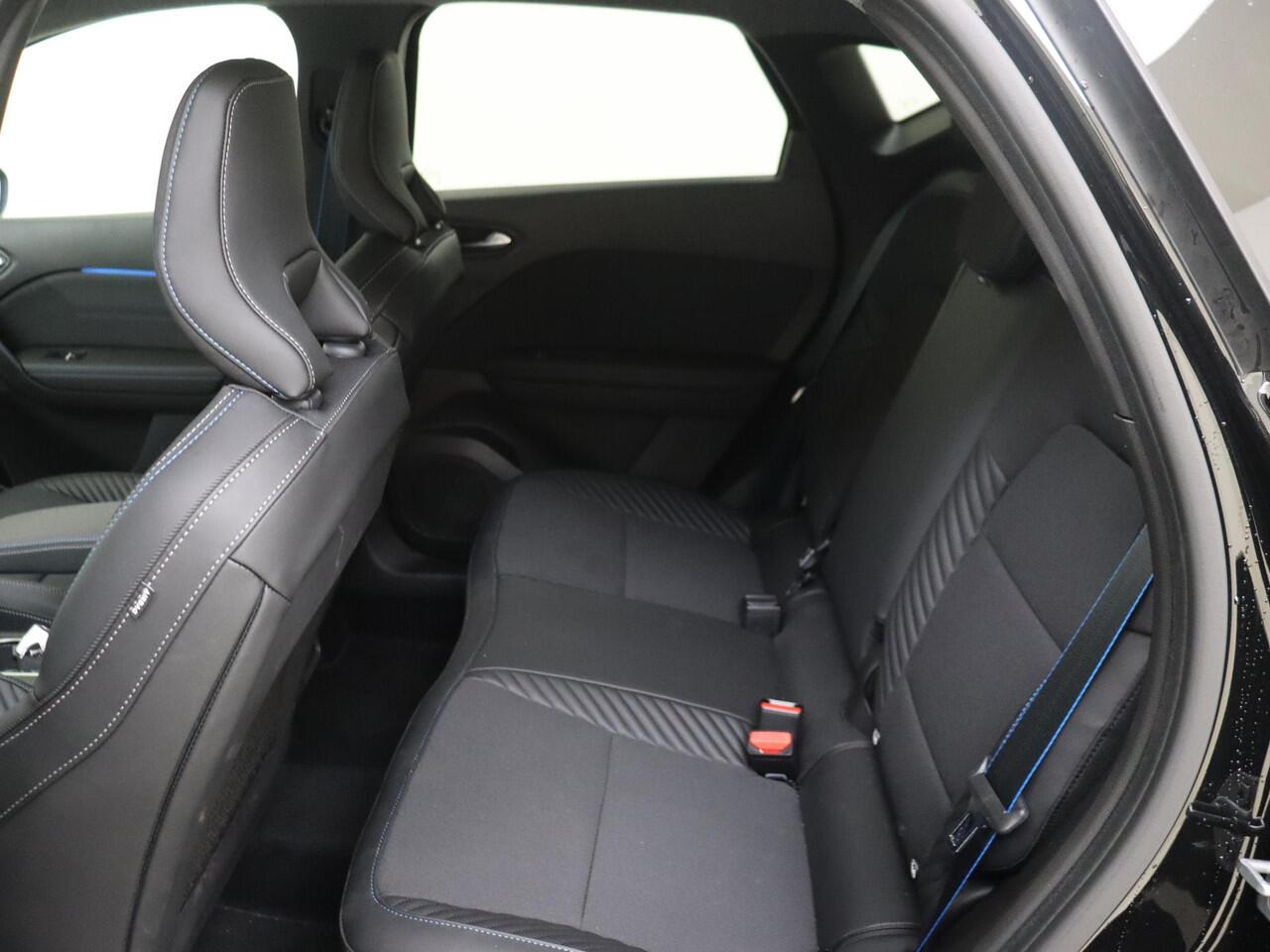 Renault CAPTUR 1.6 E-Tech full hybrid 145 esprit Alpine | Navi | Camera | Adaptive Cruise | Stoel + Stuurverwarming |