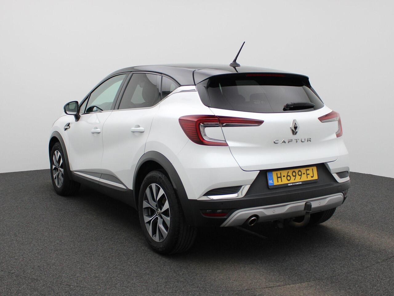 Renault CAPTUR 1.0 TCe 100 Intens | Afneembare Trekhaak | Camera | PDC Voor+Achter | Full-Map Navigatie | Keyless | LED Pure Vision | Climate Control | Cruise Control & Snelheidsbegrenzer | Apple Carplay & Android Auto