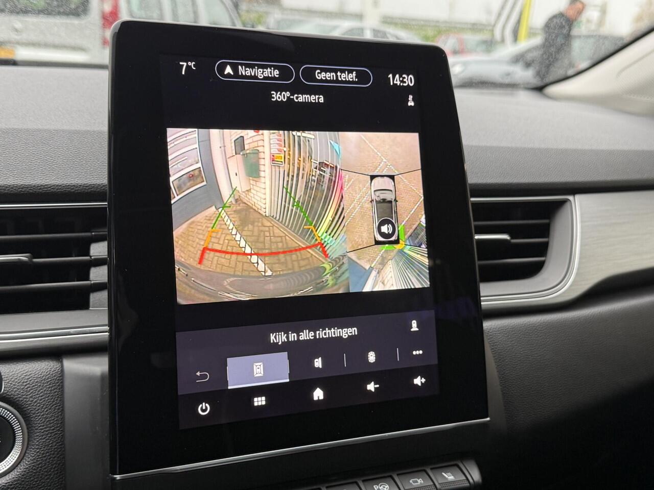 Renault CAPTUR 1.6 E-Tech Plug-in Hybrid 160 Intens | Elektrisch glazen schuif-kantel dak | Stoelverwarming | 360 graden camera | DAB | Clima | Key-less | Cruise Control | LED |