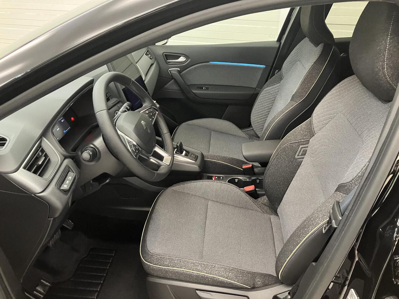 Renault CAPTUR 1.8 E-Tech full hybrid 160 Techno Automaat / Nieuwe Auto, Direct Leverbaar / Android Auto/Apple CarPlay / Climate Control / Camera / Adaptive Cruise Control / 18 Inch Wielen /