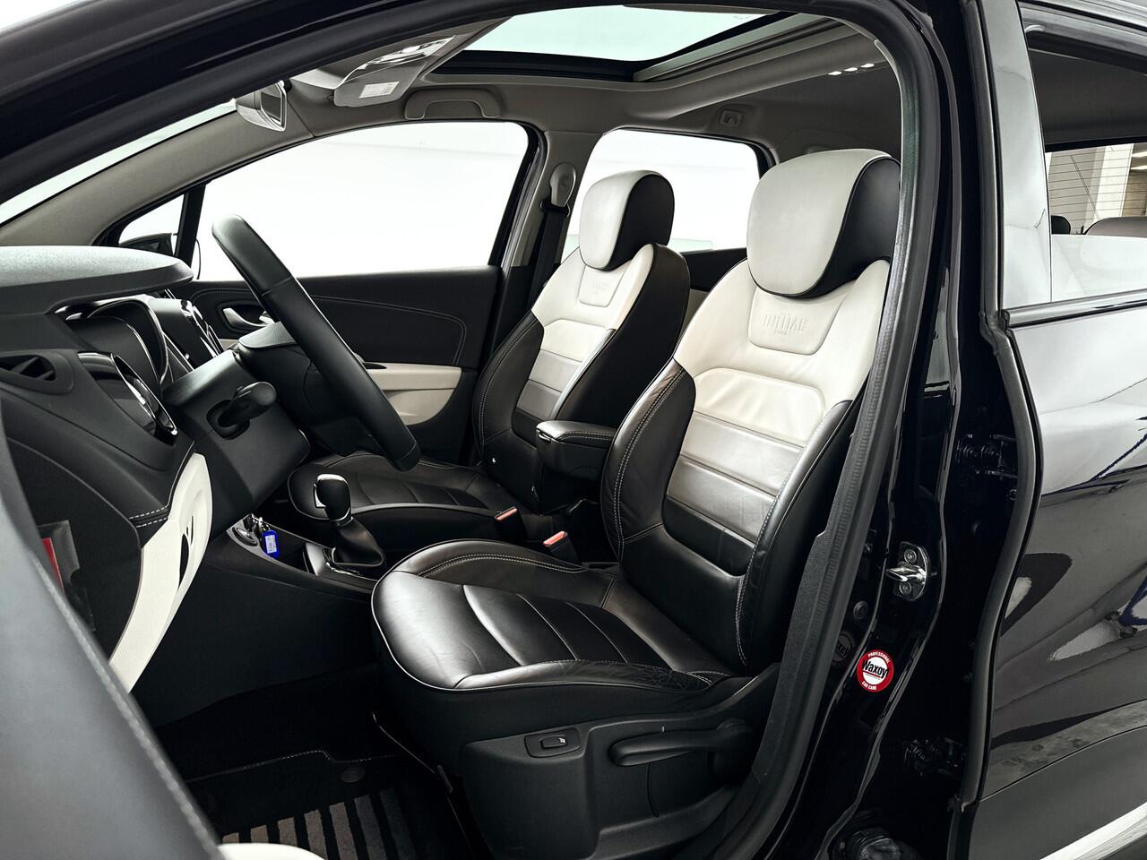 Renault CAPTUR TCe Aut. Initiale Paris | Panoramadak | Bose Audio | Parkeercamera | Trekhaak | Stoelverwarming