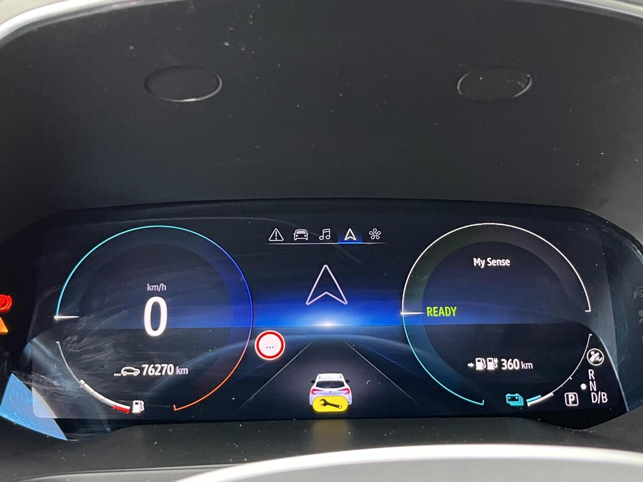 Renault CAPTUR 1.6 E-Tech Plug-in Hybrid 160 Intens | Trekhaak | Apple CarPlay / Android Auto | Achteruitrijcamera |
