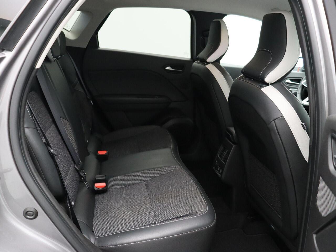 Renault CAPTUR 145pk E-Tech Hybrid Techno | Achteruitrijcamera | Digitale Cockpit | Automatische Airco | Navigatie |