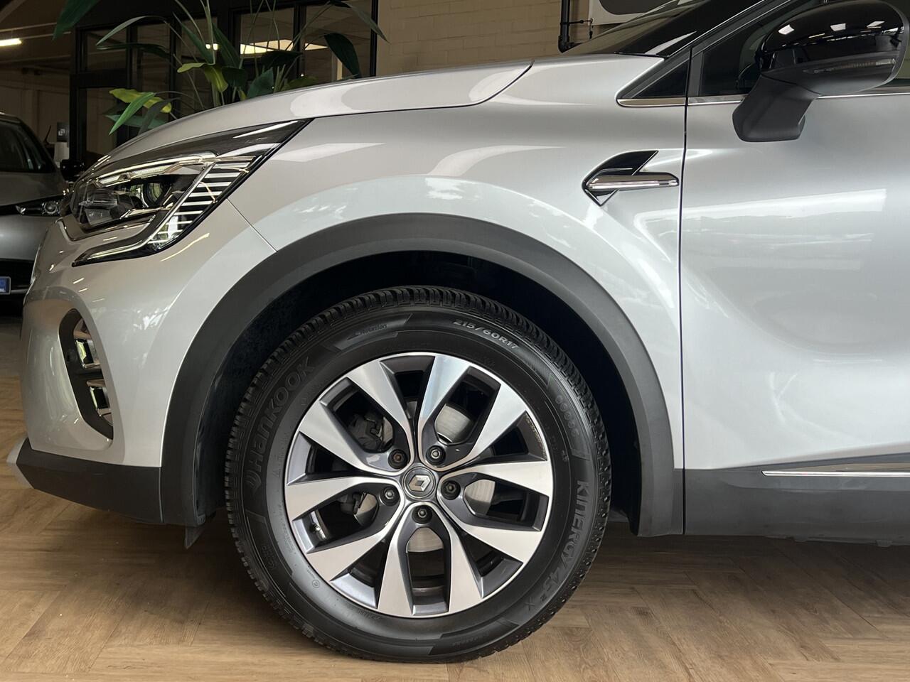 Renault CAPTUR 1.3 TCe 130 Intens | Groot Navi | Bose | Stoelverwarming | Camera | Led | PDC | 17" | Volledig onderhouden!