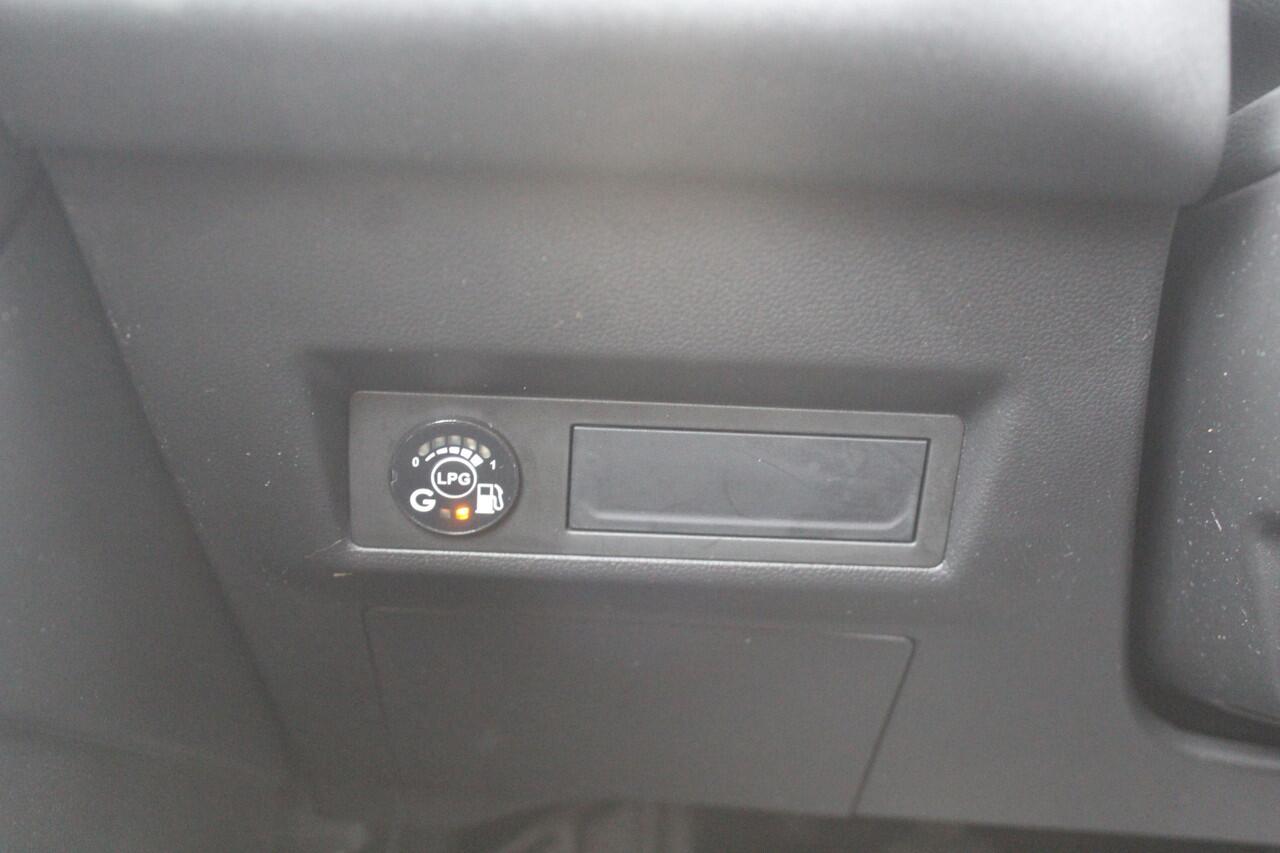 Renault CAPTUR 1.0 TCe 90 Evolution All weather banden l Keyless l LED l Parkeercamera achter l Parkeersensoren voor en achter l Apple carplay / Android auto