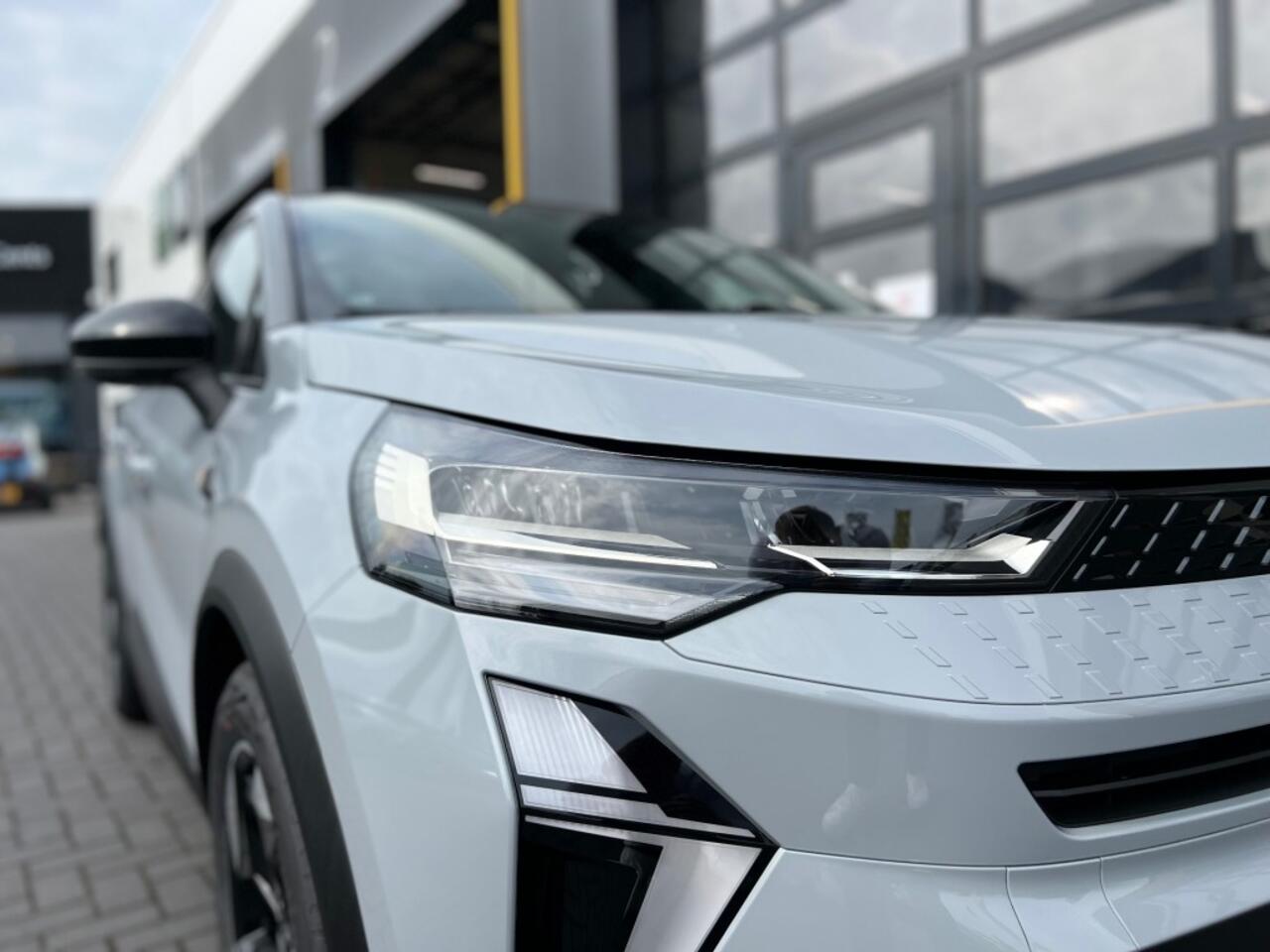 Renault CAPTUR 1.6 E-Tech Full Hybrid 145 Techno Pack Winter