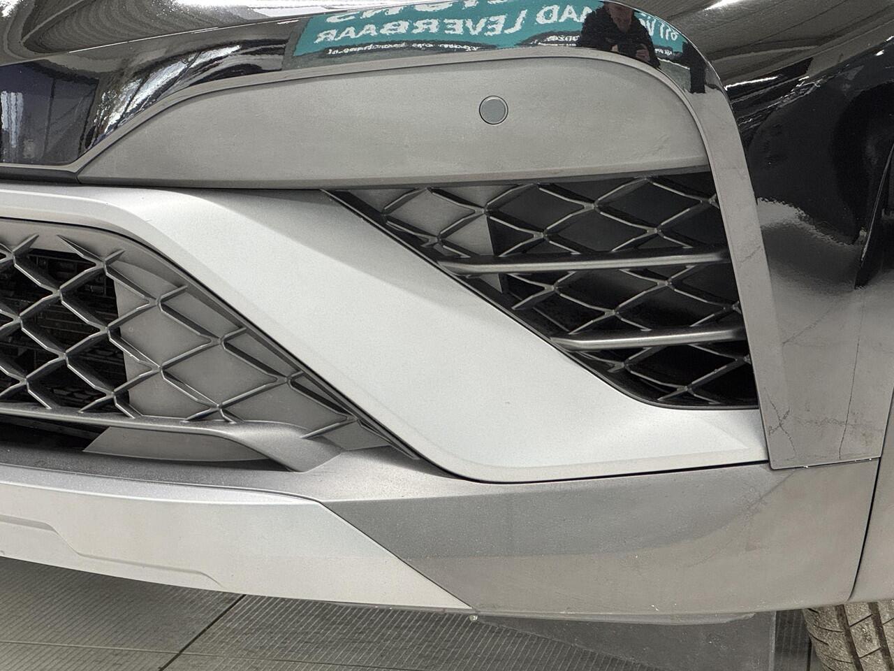 Renault CAPTUR 1.6 E-Tech Plug-in Hybrid 160 R.S. Line | Navigatie | Cruise control adaptief | Stoel + stuurverwarming | Camera |