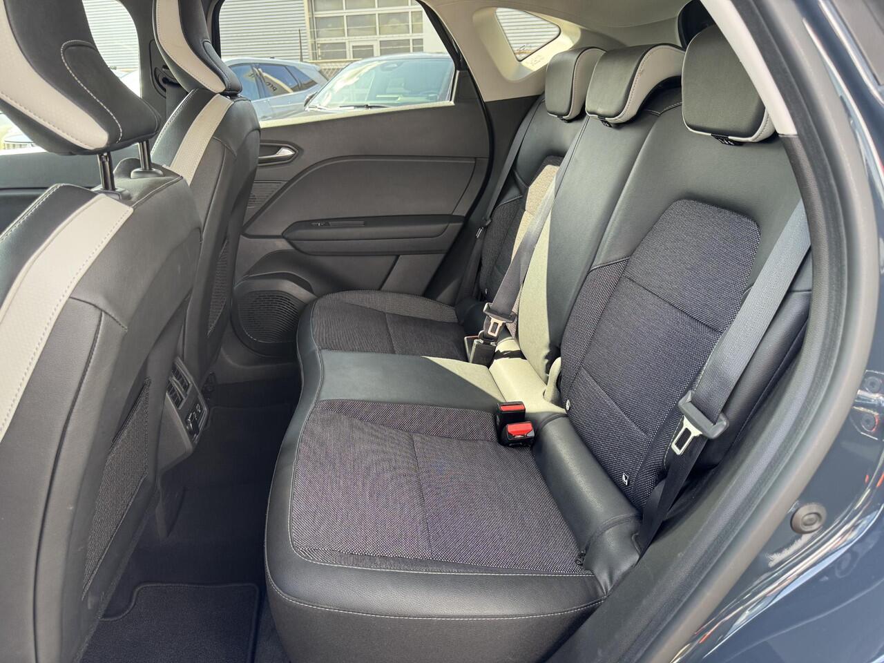 Renault CAPTUR 1.0 TCe 100 Bi-Fuel Intens / NAVIGATIE / CLIMATE CONTROLE / CLIMATE CONTROLE /