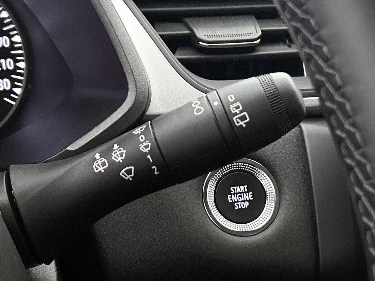 Renault CAPTUR 1.0 TCe 90Pk Evolution | Navigatie | Airco | Apple Carplay/Android Auto | Cruise Control | Bluetooth | Parkeersensoren | Keyless Entry & Start | All Season banden | Verschuifbare Achterbank |