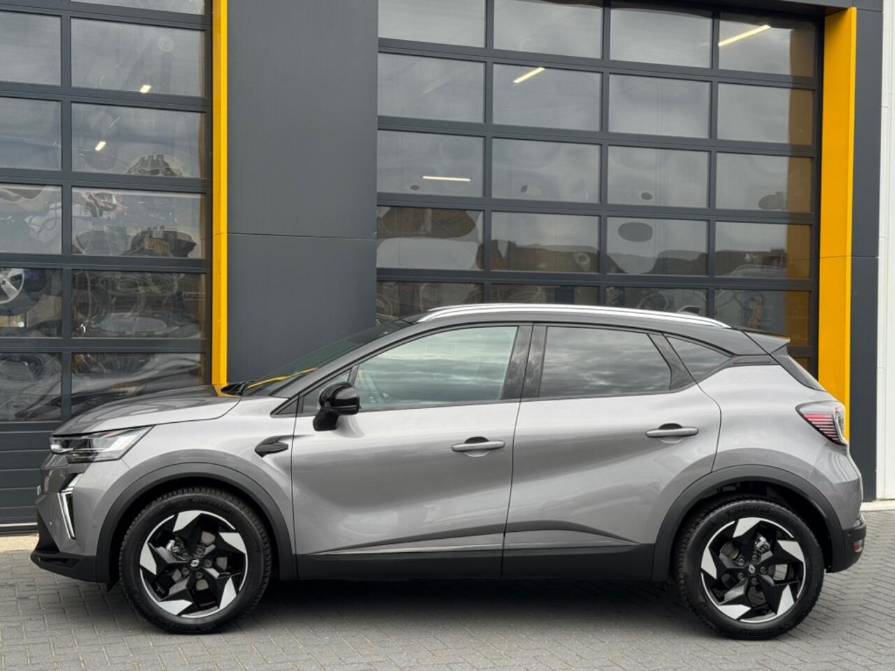 Renault CAPTUR 1.0 TCe 90 Techno Camera Pack Winter Harman Kardon All Season