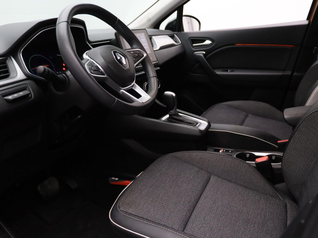 Renault CAPTUR 145pk E-Tech Hybrid Intens Camera | Cruise | Navi | Parkeersens. v+a