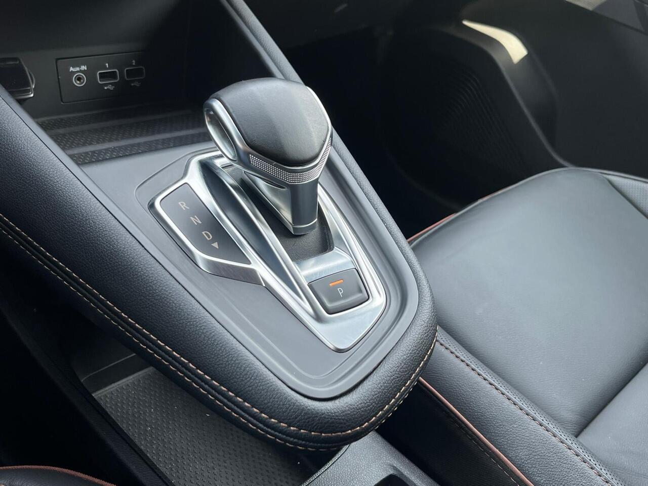 Renault CAPTUR 1.3 TCe 155 Initiale Paris, Automaat, CarPlay, 360 Camera, Cruise, Leder, NAP