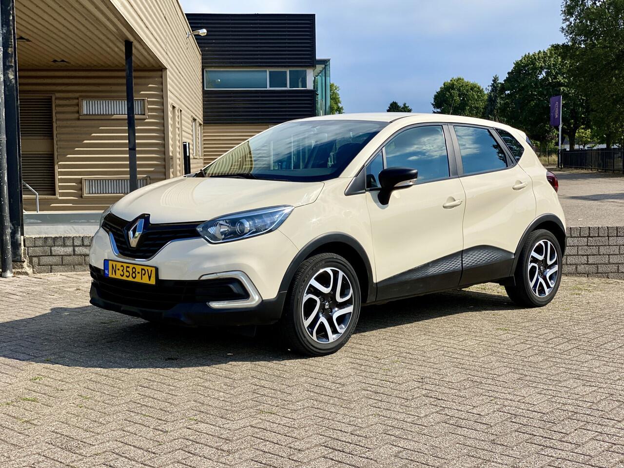 Renault CAPTUR 0.9 TCe Life [ fm navi,Apple carplay,camera,lmv ]