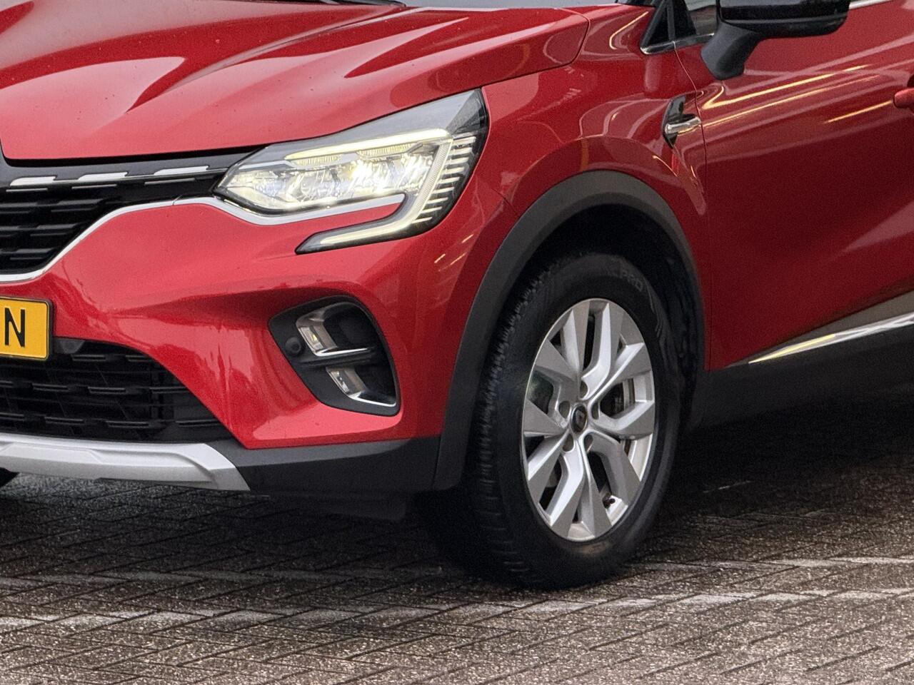 Renault CAPTUR 1.3 TCe 130 Intens | NAP | Trekhaak | 1e eigenaar | Achteruitrijcamera | DAB | LED | Key-less | Climate Control |