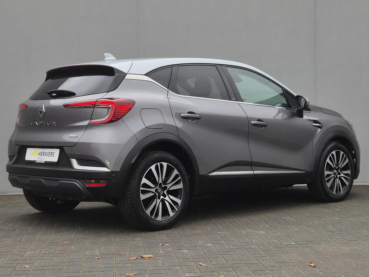 Renault CAPTUR 1.6 E-Tech Plug-in Hybrid 160 Initiale Paris / Automaat / Apple Carplay Android Auto / Stoelverwarming / Bose Audio Systeem / Achteruitrijcamera / Keyless Entry/Start / Cruise control / Climate control / Navigatie /