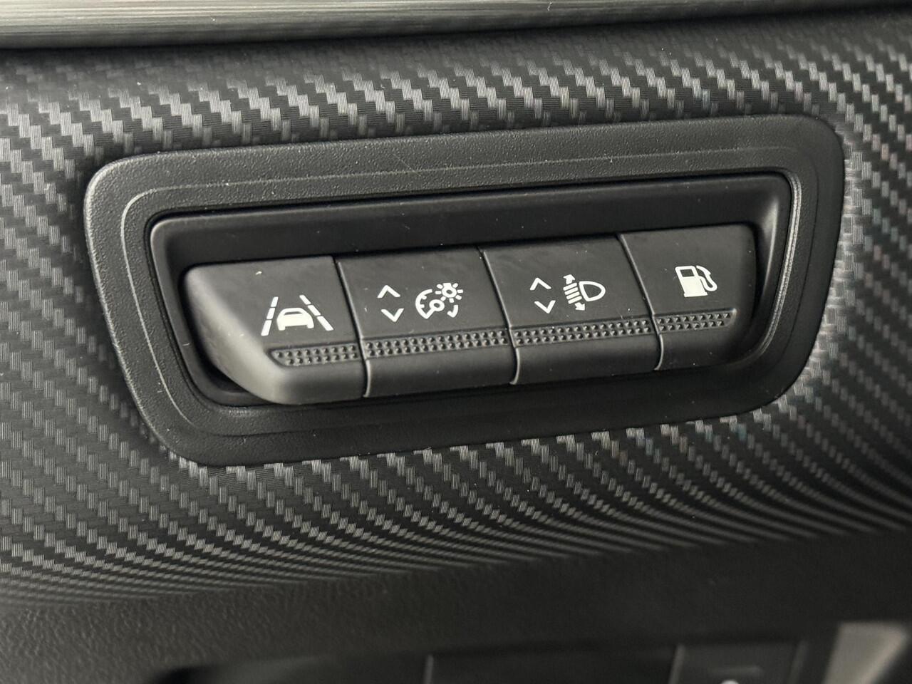 Renault CAPTUR 1.6 E-Tech Plug-in Hybrid 160 R.S. Line | Navigatie | Cruise control adaptief | Stoel + stuurverwarming | Camera |