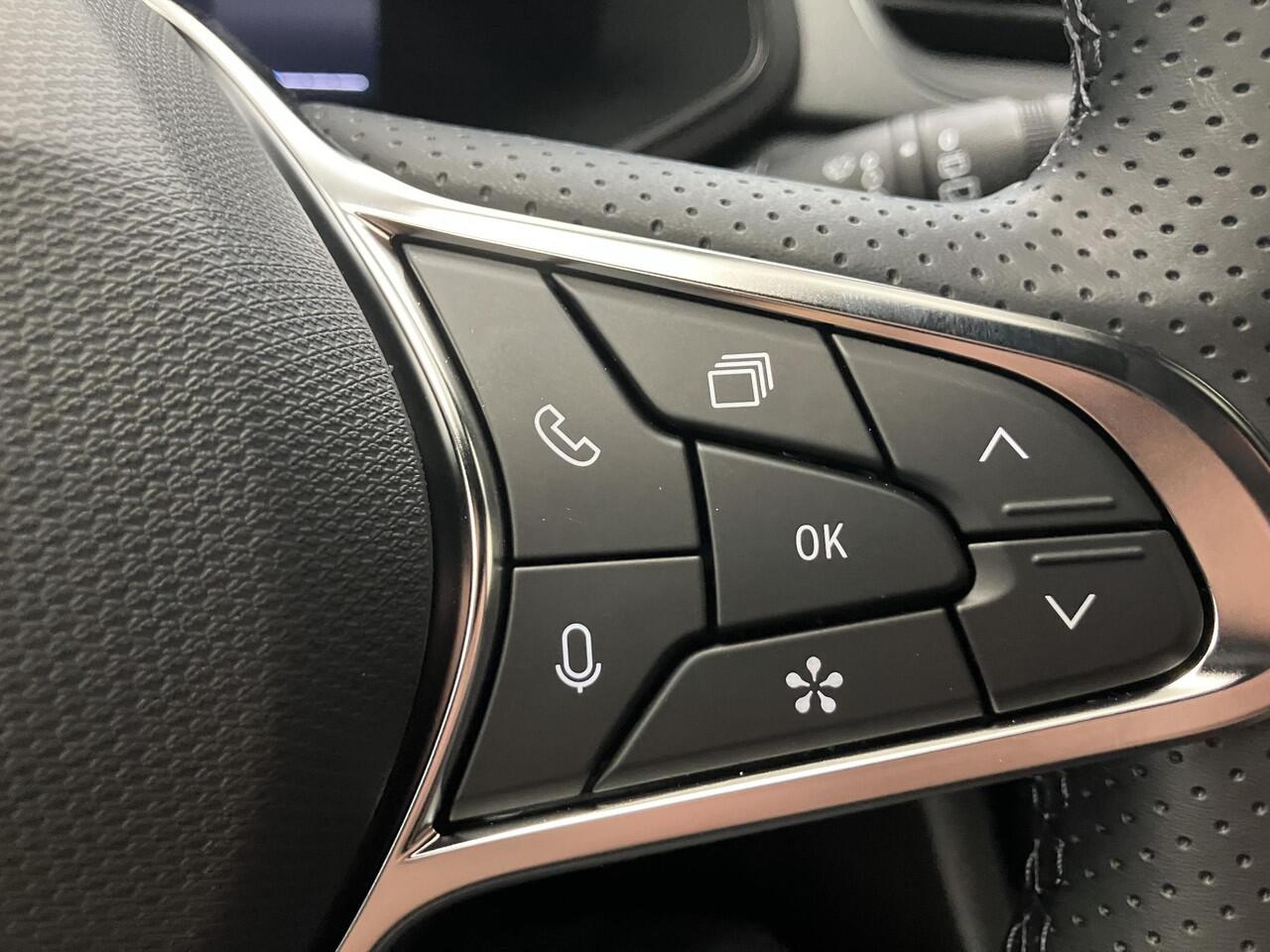 Renault CAPTUR 1.8 E-Tech full hybrid 160 Techno Automaat / Nieuwe Auto, Direct Leverbaar / Android Auto/Apple CarPlay / Climate Control / Camera / Adaptive Cruise Control / 18 Inch Wielen /