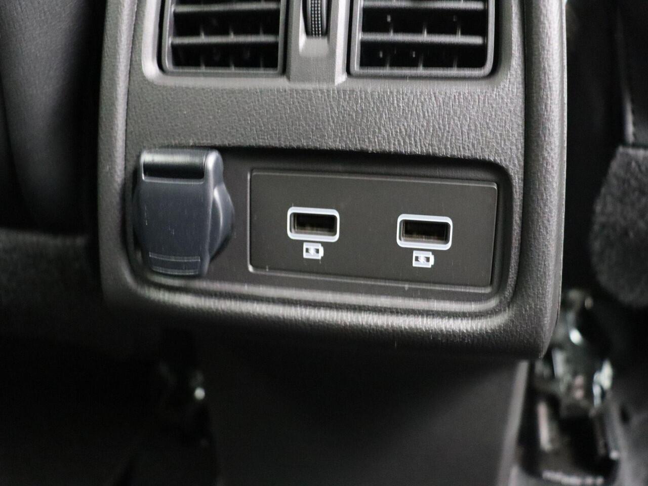 Renault CAPTUR 1.6 E-Tech full hybrid 145 techno | Clima | LED | Achteruitrij camera | Cruise | Navigatie.