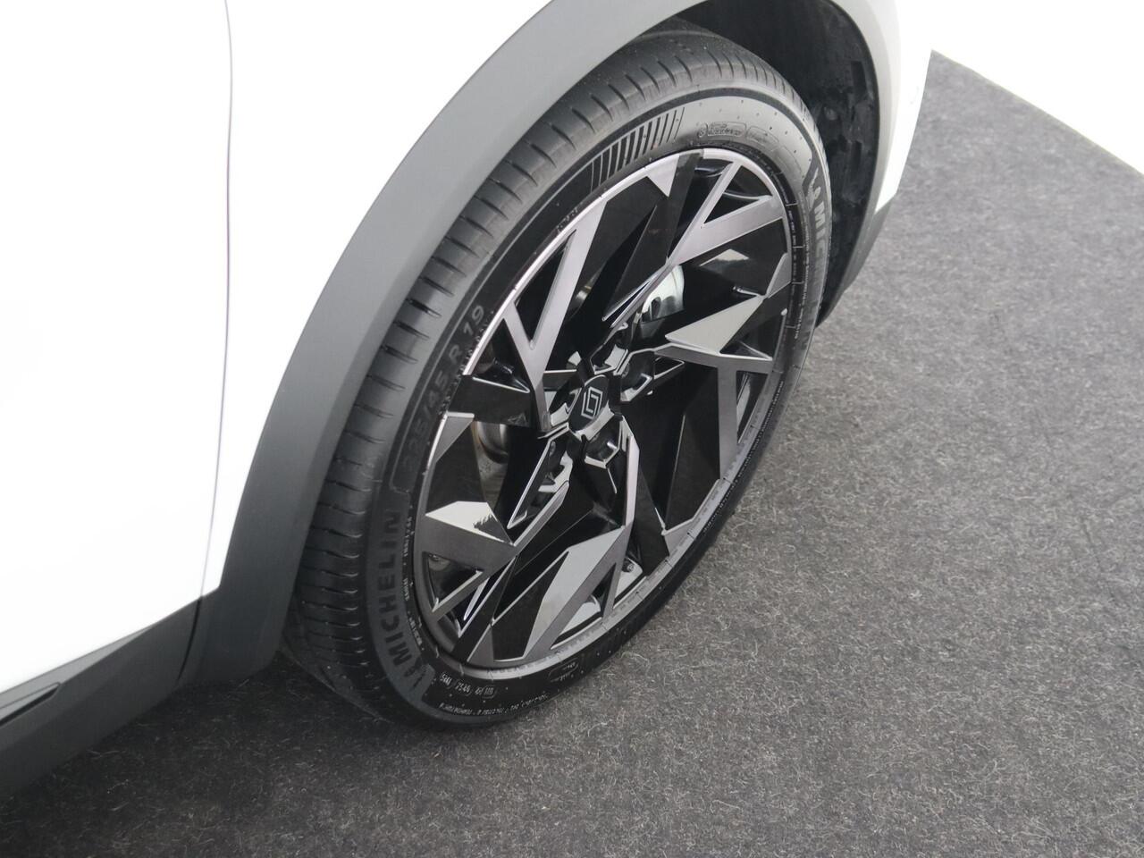 Renault CAPTUR 1.6 E-Tech full hybrid 145 esprit Alpine | Harman Kardon Audio / Pano dak / Pack winter / Navi / 360 Camera