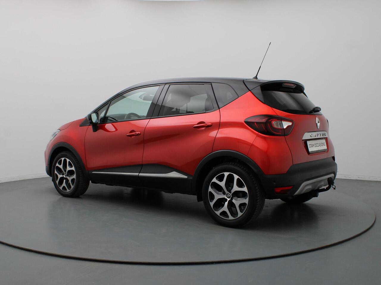 Renault CAPTUR 150pk TCe Version S Camera | Cruise | Navi | Parkeersens. v+a | Trekhaak | Panoramadak