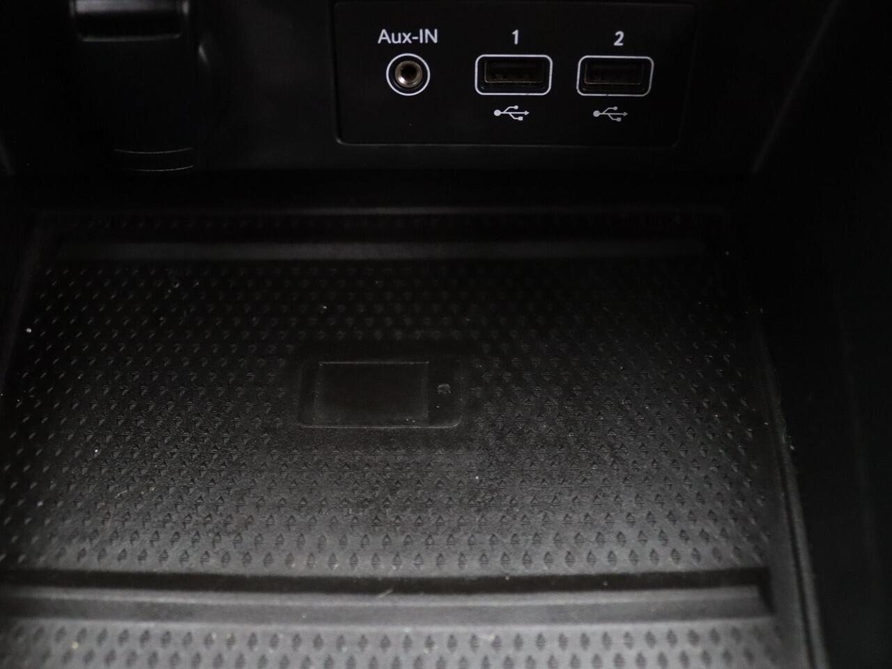 Renault CAPTUR 100pk TCe Intens Airco | Cruise | Parkeersens. achter | 17"