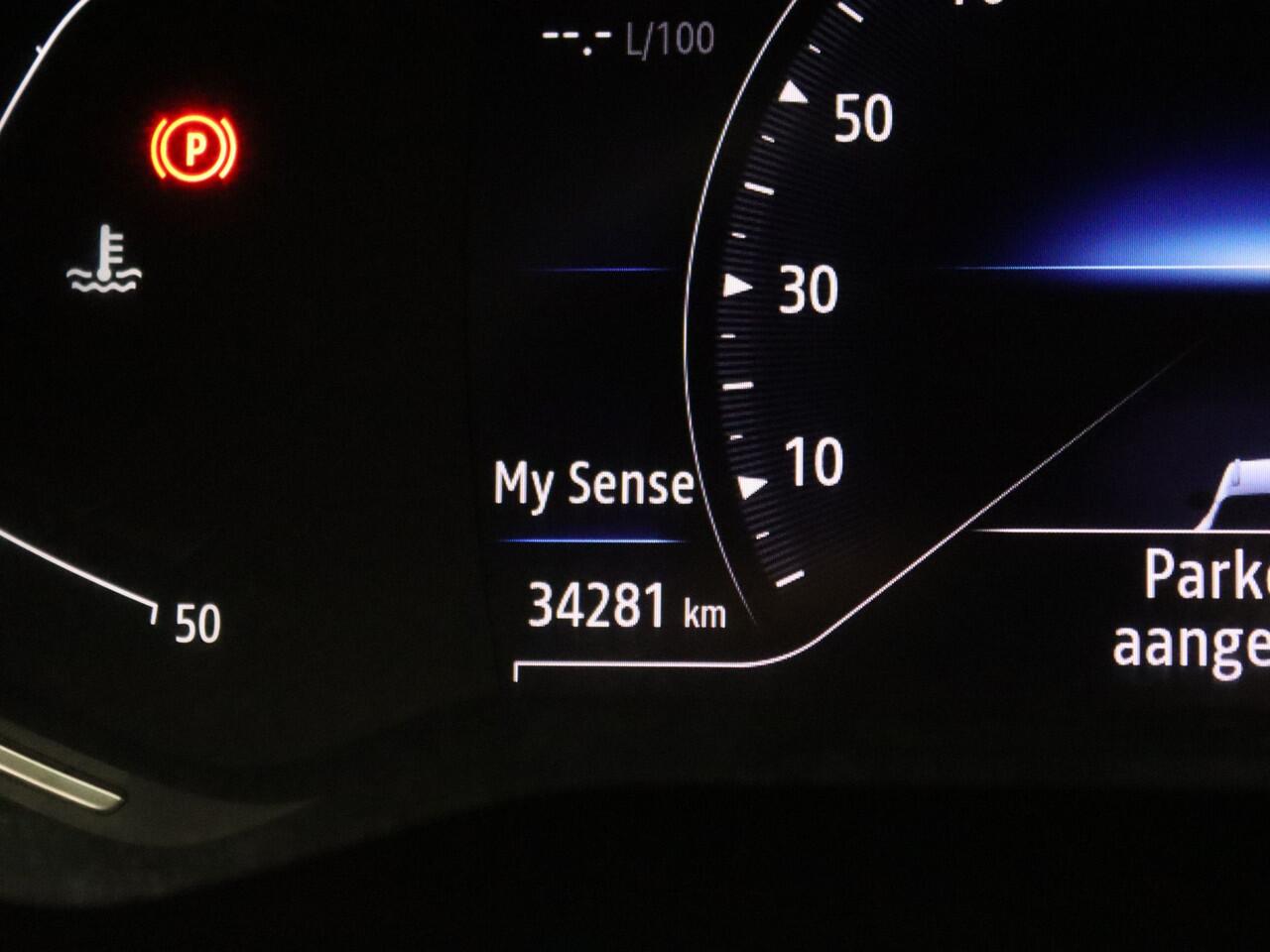 Renault CAPTUR 140pk TCe Intens Camera | Climate | Cruise | Parkeersens. v+a