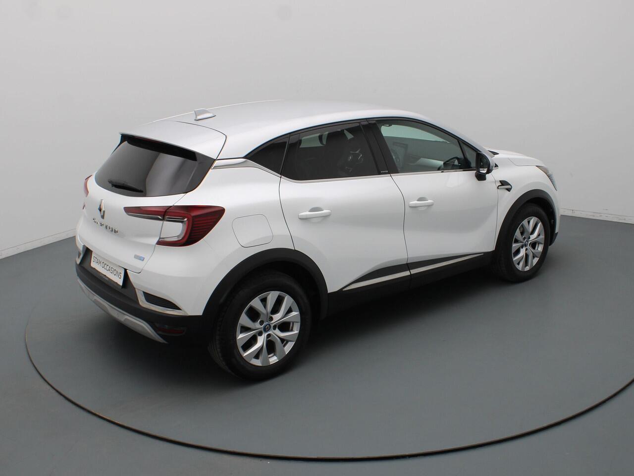 Renault CAPTUR E-Tech Plug-in Hybrid 160pk Intens Automaat Camera | Cruise | Navi | Parkeersens. v+a
