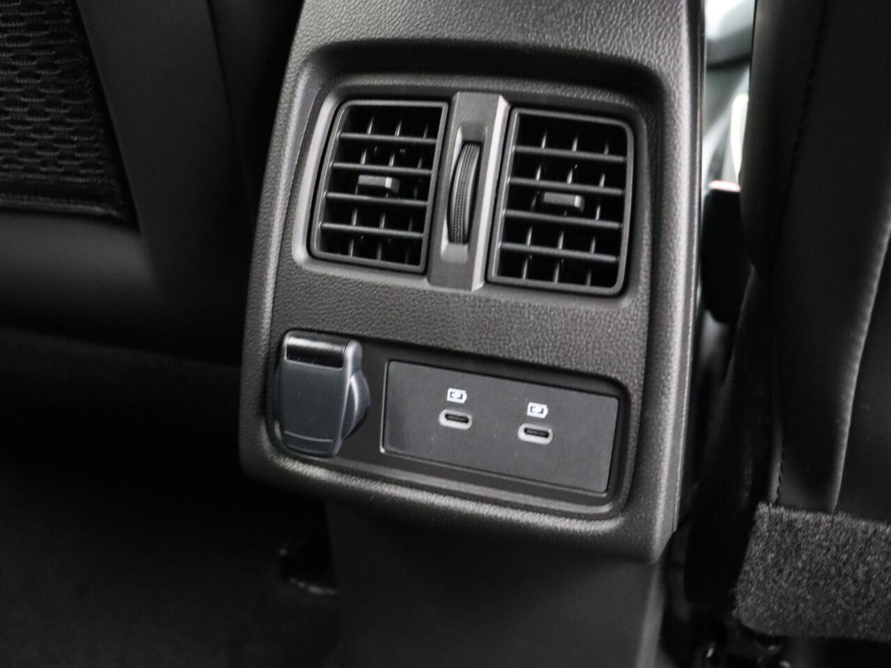 Renault CAPTUR Techno TCe 115 | Achteruitrijcamera | Elektrisch verwarmbare voorstoelen | Elektronisch geregelde airconditioning