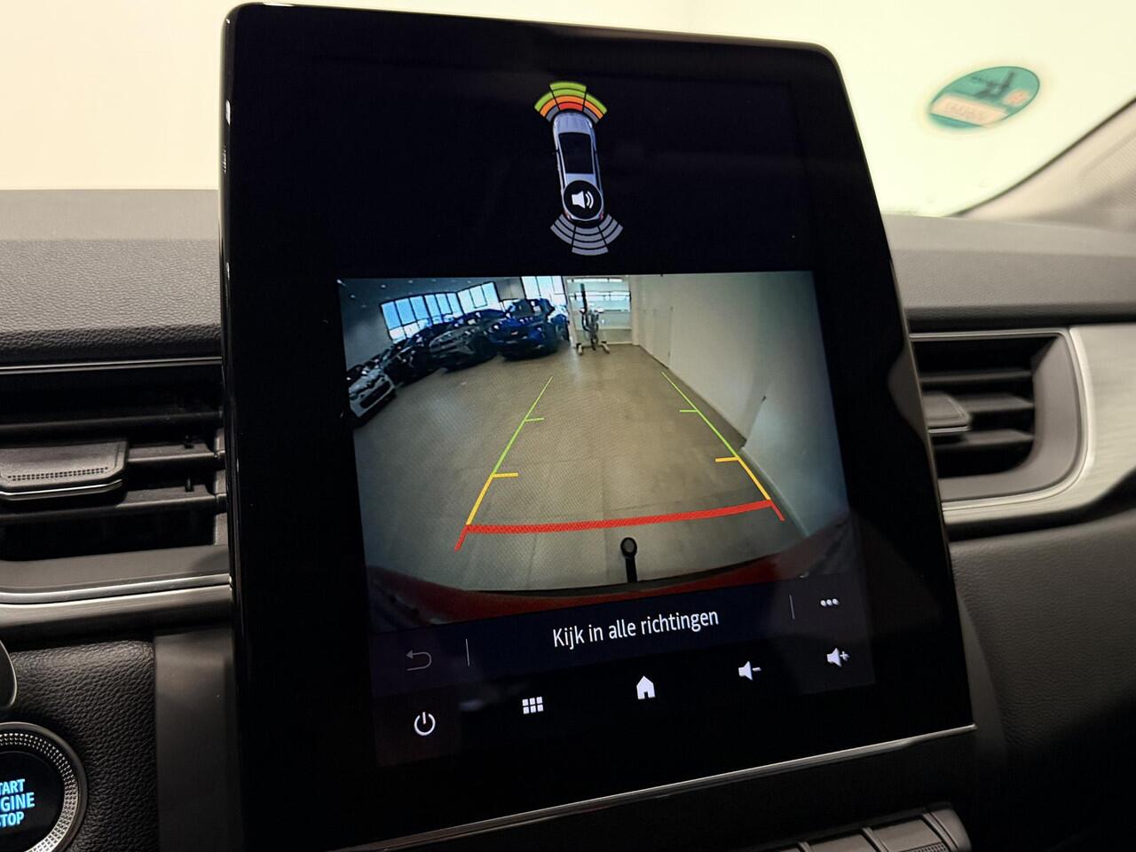 Renault CAPTUR 1.6 E-Tech Plug-in Hybrid 160 Intens | Trekhaak | Navigatie | Climate Control | Cruise Control | Apple Carplay/Android Auto | Parkeersensoren voor, achter en achteruitrijcamera