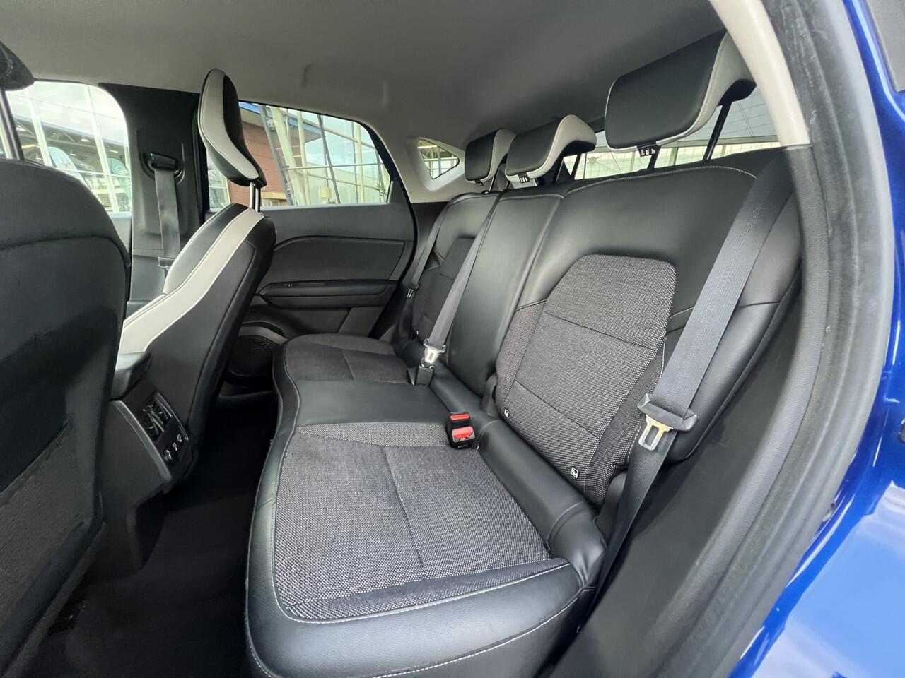 Renault CAPTUR 1.6 E-Tech Hybrid 145 PK Intens / Apple Carplay - Android Auto / Keyless / Camera / Climate / 17'' LMV /