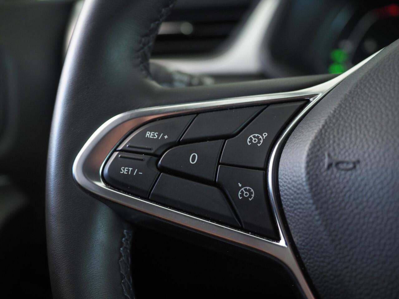 Renault CAPTUR 1.0 TCe 90 techno | Stuurwiel En Voorstoelen Verwarmd | Achteruitrijcamera | Actief Remmen | Apple CarPlay/ Android Auto | Parkeersensoren Voor- En Achter | Keyless Entry | Automatische Dimverlichting